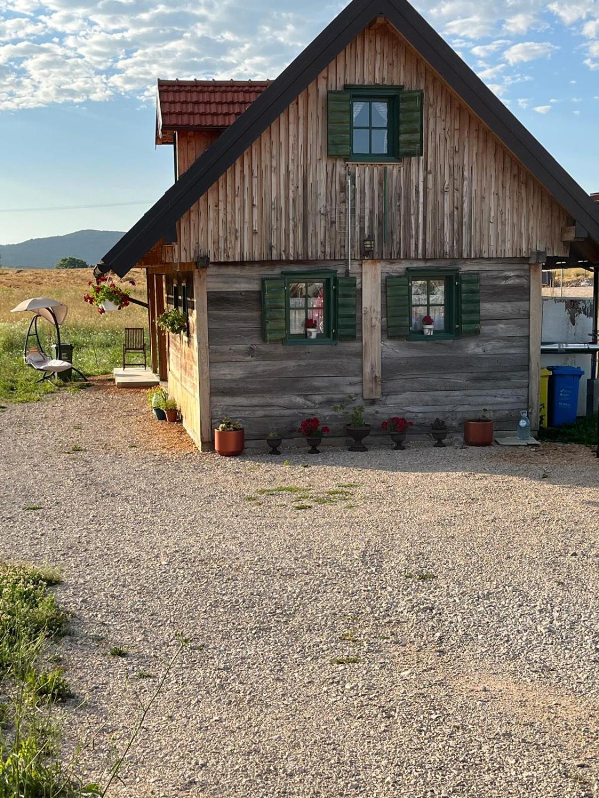 Apartamento Wooden House Ante Self Check - In And Check - Out Otočac Exterior foto