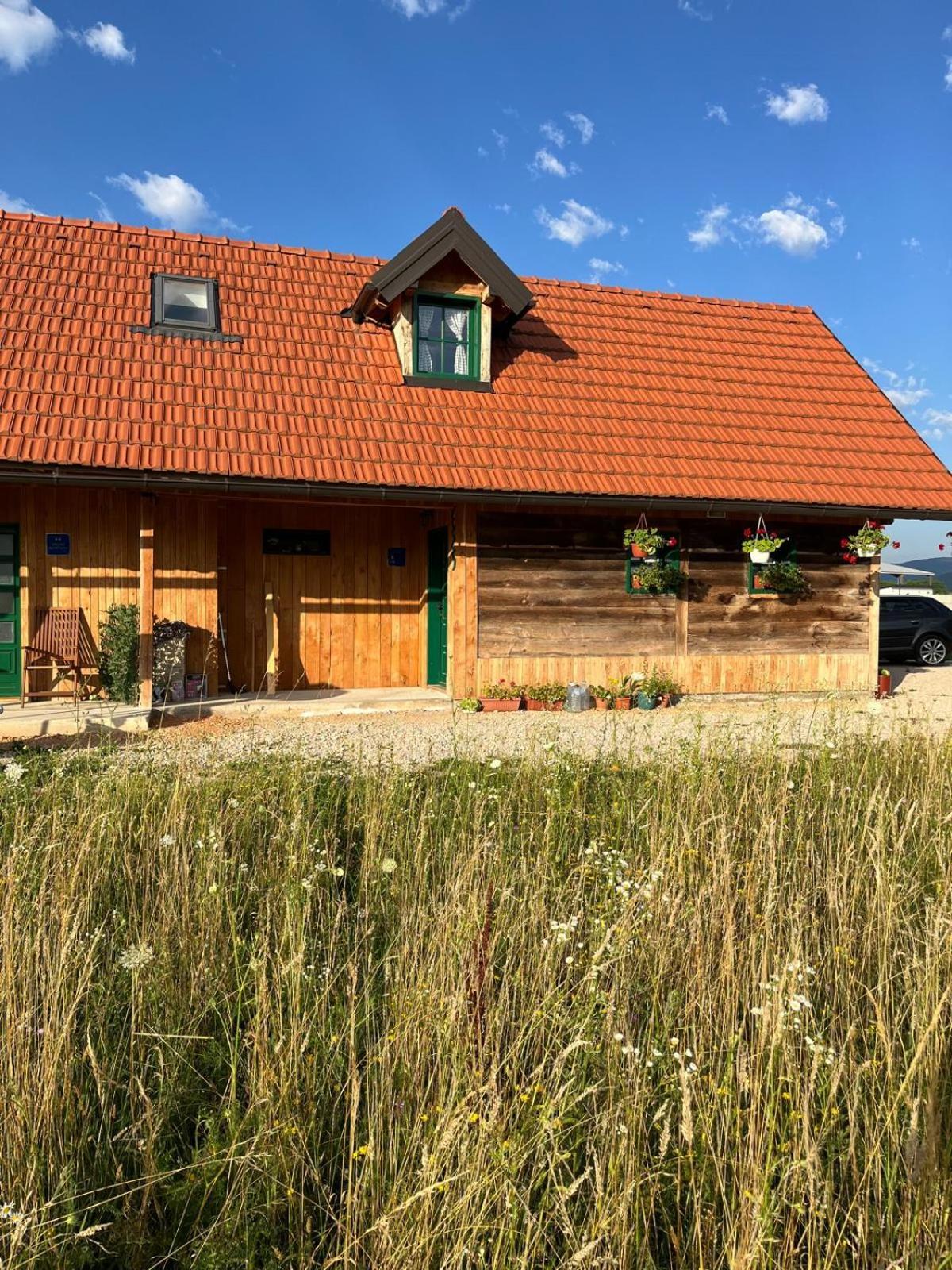 Apartamento Wooden House Ante Self Check - In And Check - Out Otočac Exterior foto